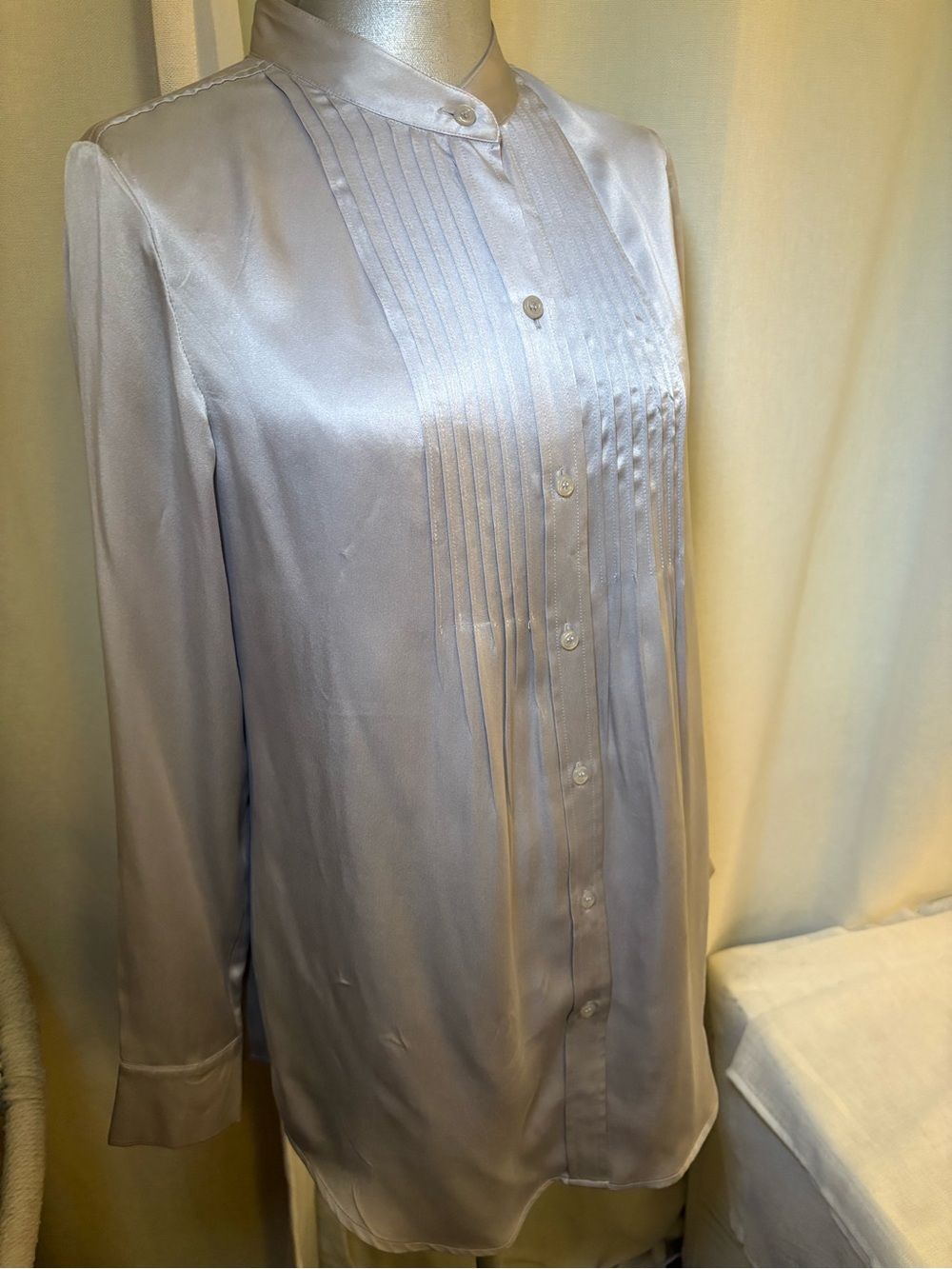 INC 100% Silk Pintuck Blouse Silver Gray Tunic Polished Silky Blouse 4/S New - Picture 2 of 11